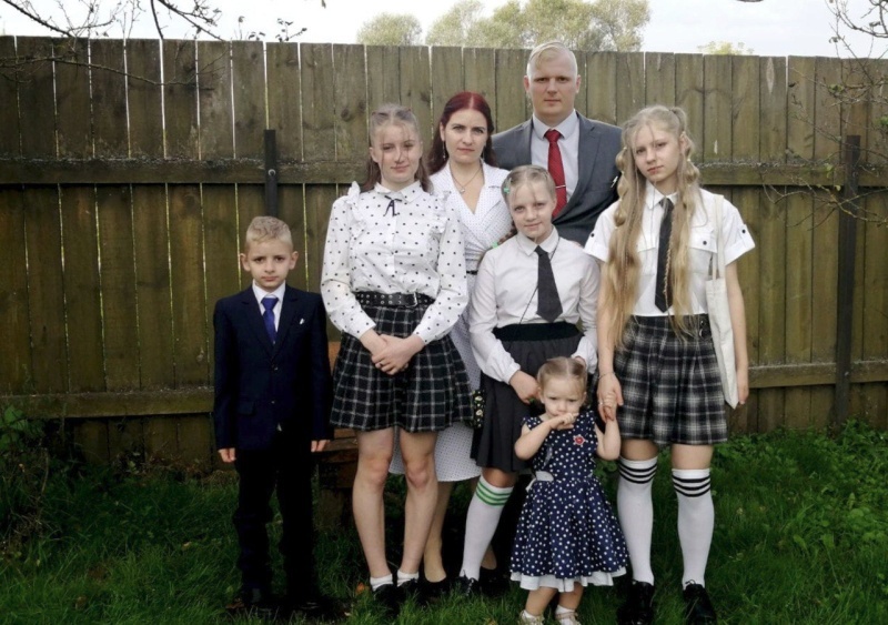    СВОи люди. Писатель, муж, отец, герой. Путь настоящего учителя