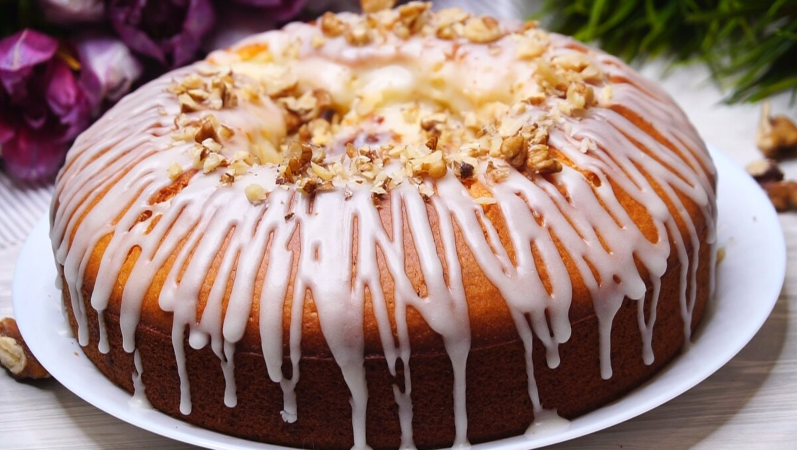 Это что то... Объедение👍.Такой пирог "Вулкан" подаю к чаю вместо торта, он сразу готовится с кремом.