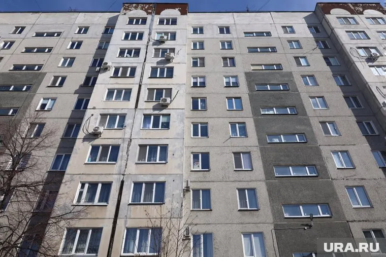 В Челябинске на ЧМЗ брежневки продаются по 47-100 тысяч рублей за квадрат
Фото: Екатерина Сычкова © URA.RU