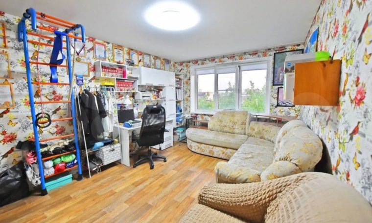 Двухкомнатная брежневка на ЧМЗ продается по 66 000 рублей за квадрат
Фото: сайт «Avito»