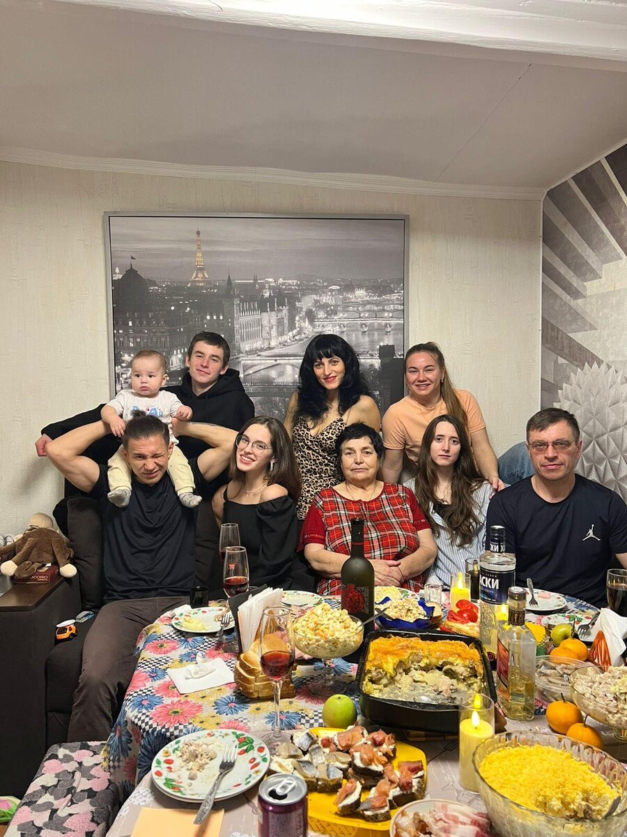 С Днём рождения моя любимая сестрёнка 🎉 | Семейные Будни | Дзен