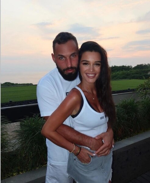    Николай Сердюков и Ксения Бородина admin