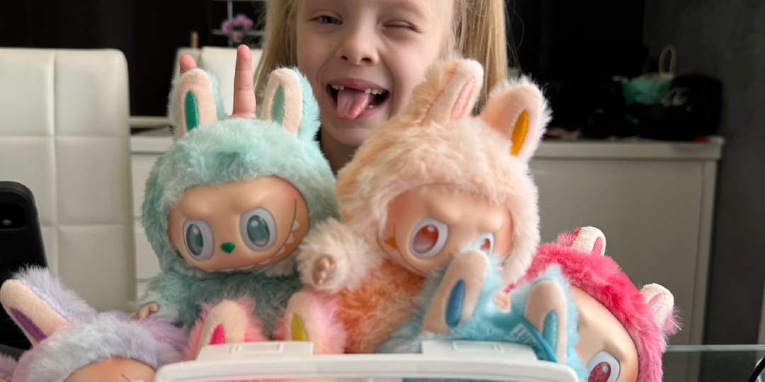 Лабубу: Когда монстрики покоряют сердца (и полки!)