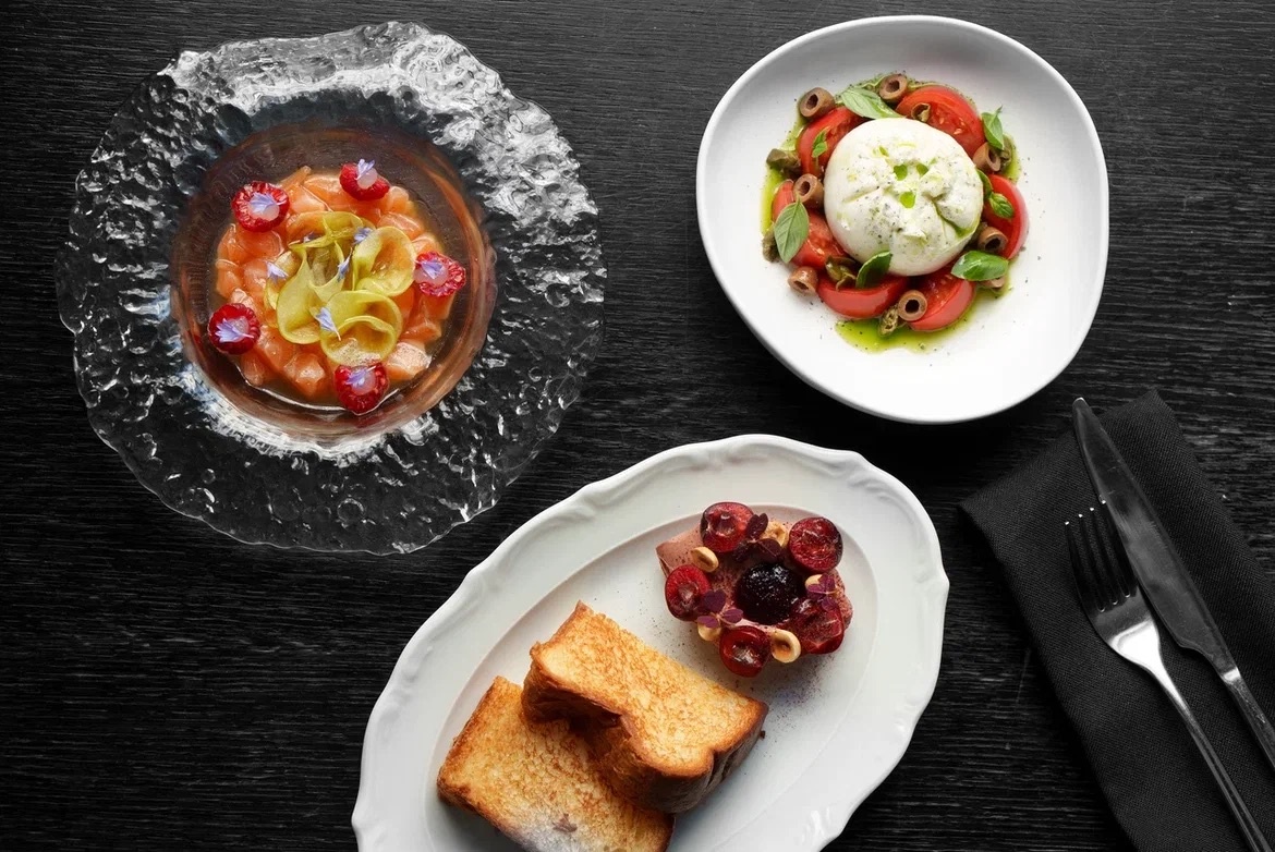    Новости ресторанов: мутабаль с гранатом, вырезка оленя с лисичками и крудо из лангустинов (фото 2)