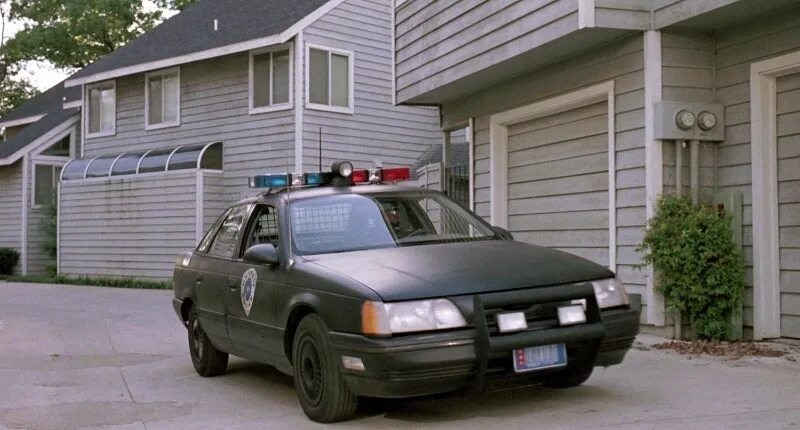 Ford Taurus из RoboCop I,II,III