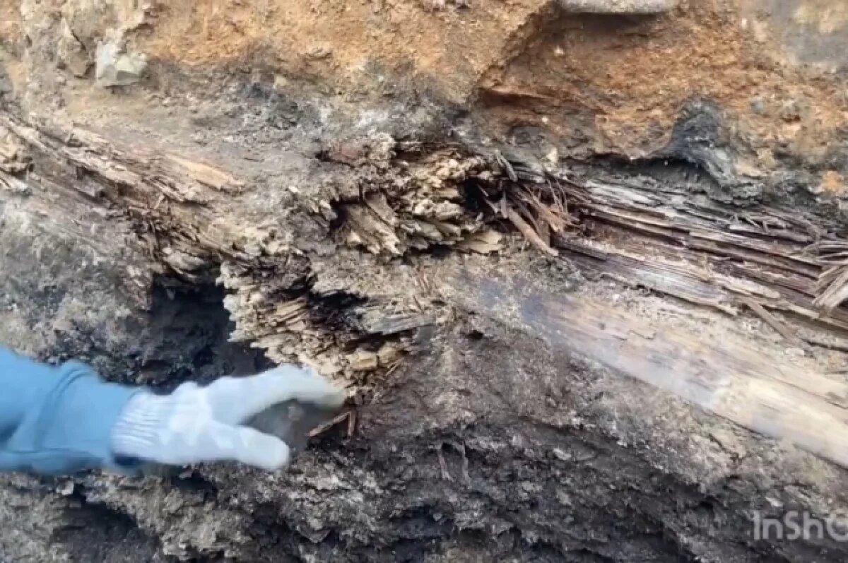    При коммунальных работах в Тверской области нашли старинную мостовую