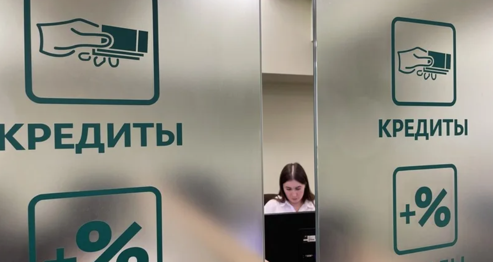 С 1 января 2025 банки смогут забирать имущество БЕЗ суда! Как защититься – срочно читайте!