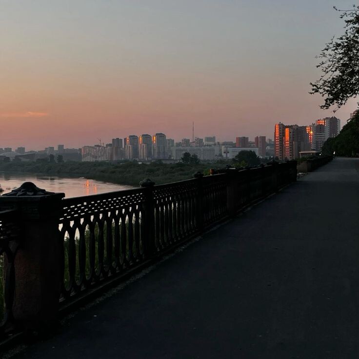 
Кемерово — город, где цифровые активы становятся все ближе к реальным деньгам. Но как найти криптообменник в Кемерове, который не подведет? Где проверить, есть ли в городе сервисы с честными курсами и надежной репутацией? Ответы — в этом материале.