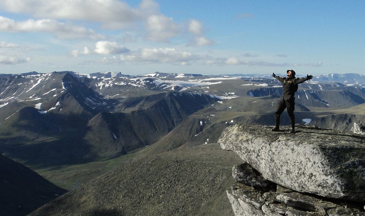 Фото с просторов. Кажется, это Приполярный Урал