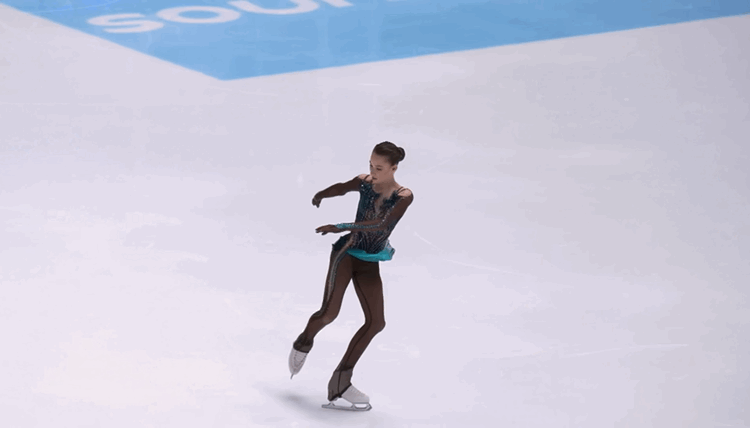 3Lo Софьи Акатьевой. Перед прыжком нет разворотов.