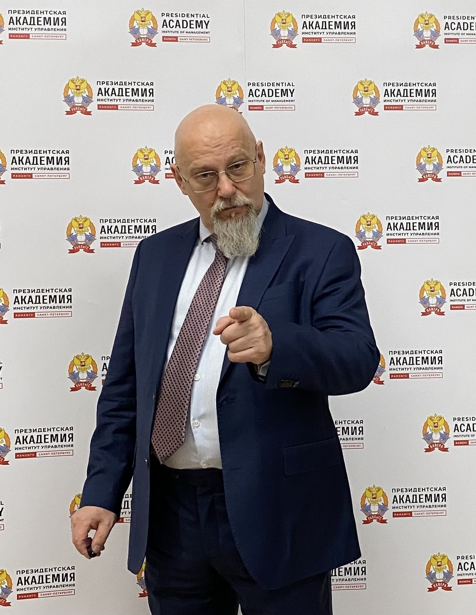 Григорий Крамской, коуч первых лиц, психолог, модератор стратегических сессий