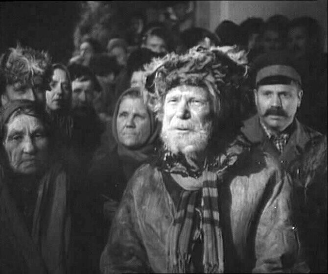     Источник: Режиссер: Юлий Райзман, Сценаристы: Михаил Шолохов, Сергей Ермолинский, Оператор: Леонид Косматов, Композитор: Георгий Свиридов