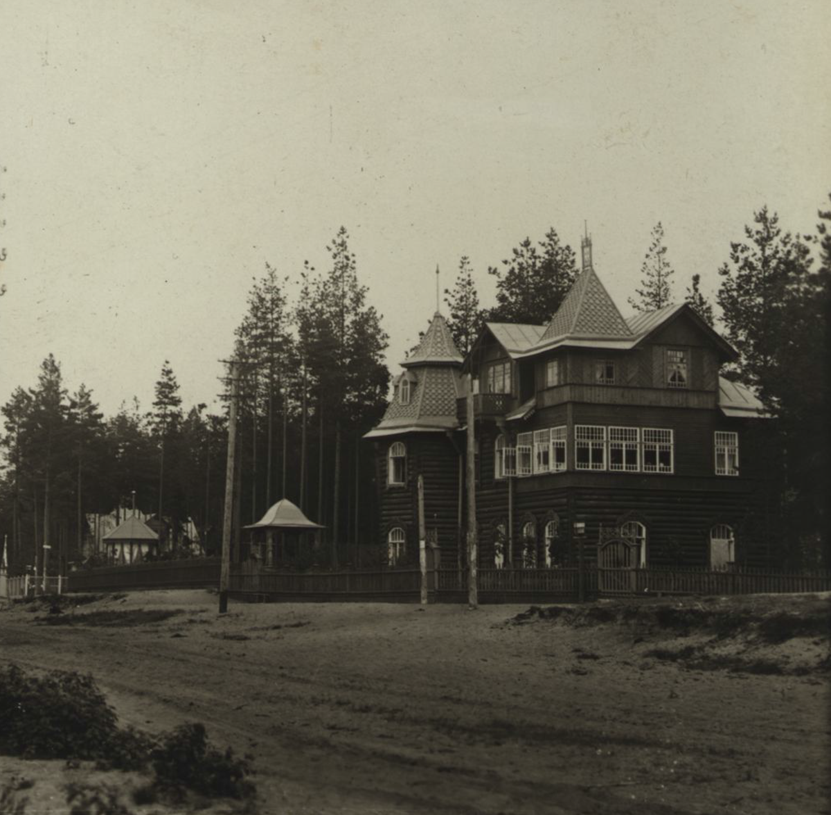 Дача Юзакиной в поселке Лисий Нос, 1912-1913 годы