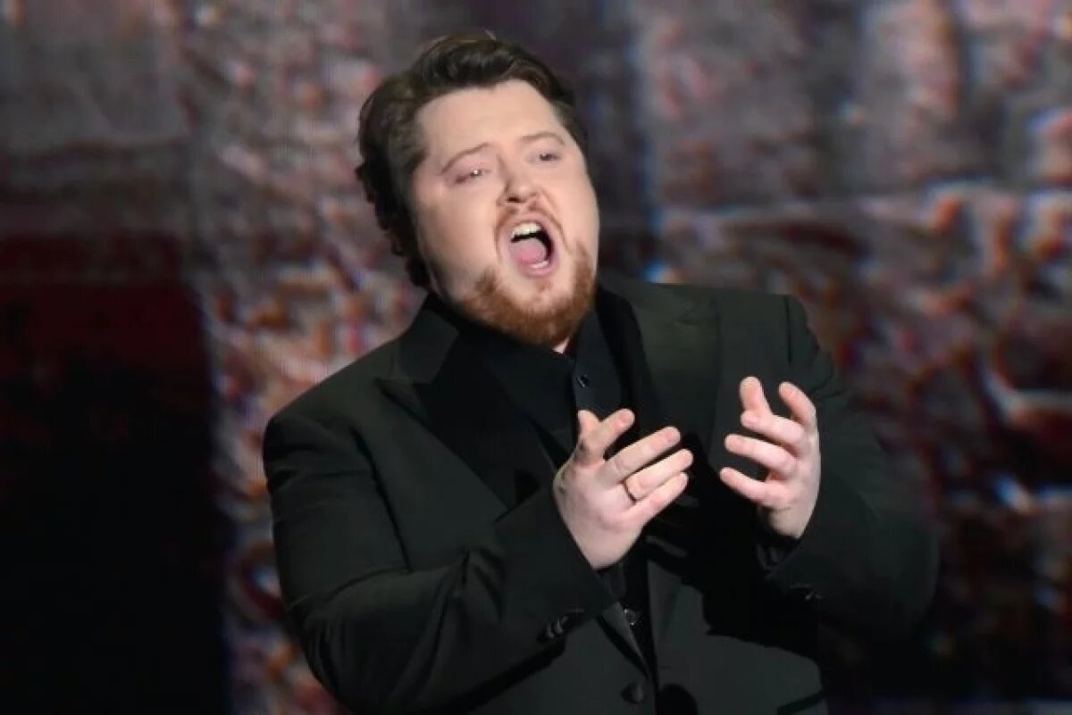    Оперный певец Морозов сообщил, что покинул Иран