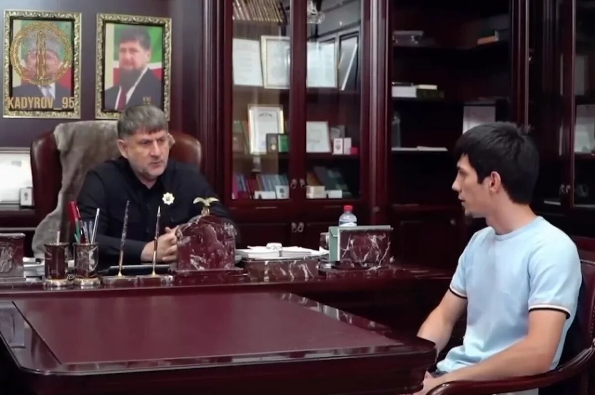    В Чечне осуществили мечту жителя работать в местной администрации