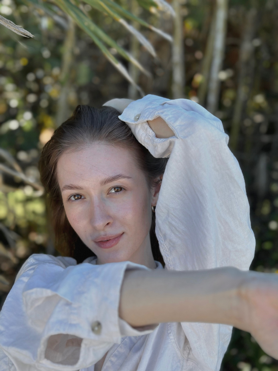 Меня зовут Юля, обожаю тестировать и делать обзоры на косметику и уход, а еще делать покупки по самым выгодным ценам. Приятного чтения ;)