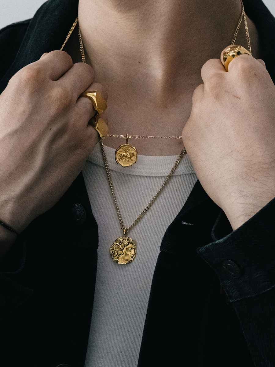    Украшения Ringstone и футболки Selfmade: что нового в коллекциях локальных брендов (фото 2)