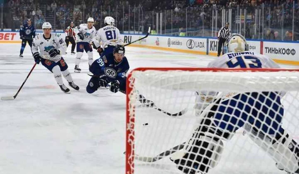     Хоккейный матч. Источник: kommersant.ru Автор фото: Влад Некрасов