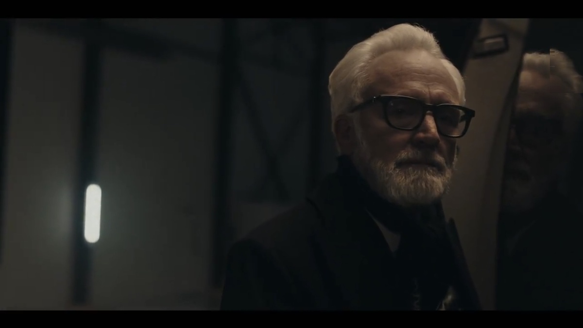 Кадр из сериала "Рассказ служанки" (2017-2025; реж. М. Баркер, Э. Мосс и др.)