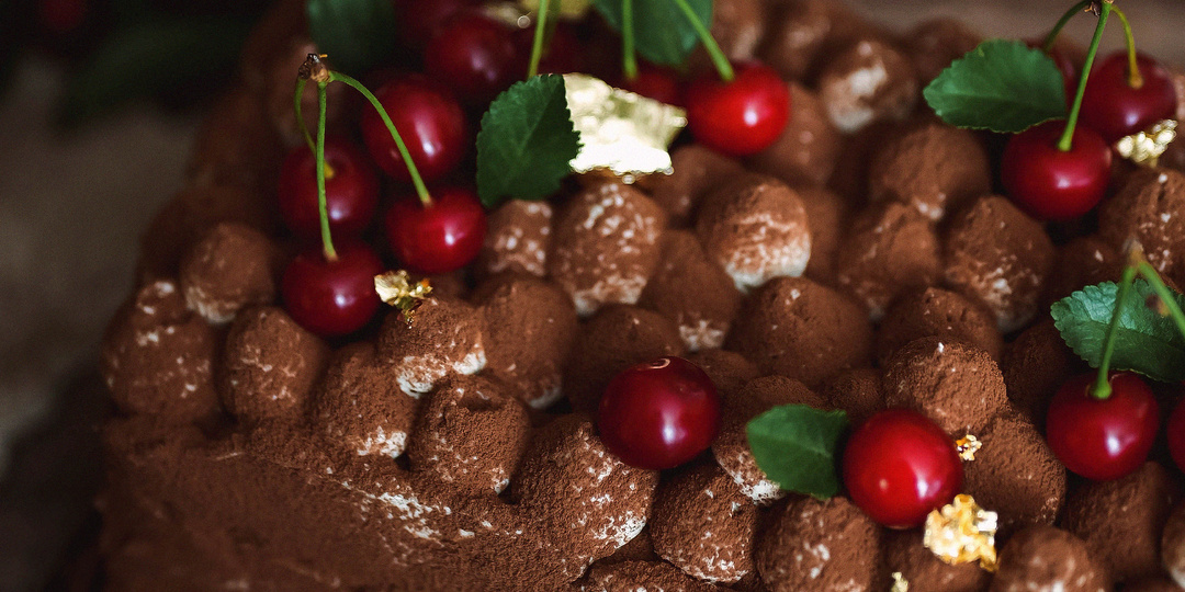 Тирамису с вишней без выпечки: подробный рецепт