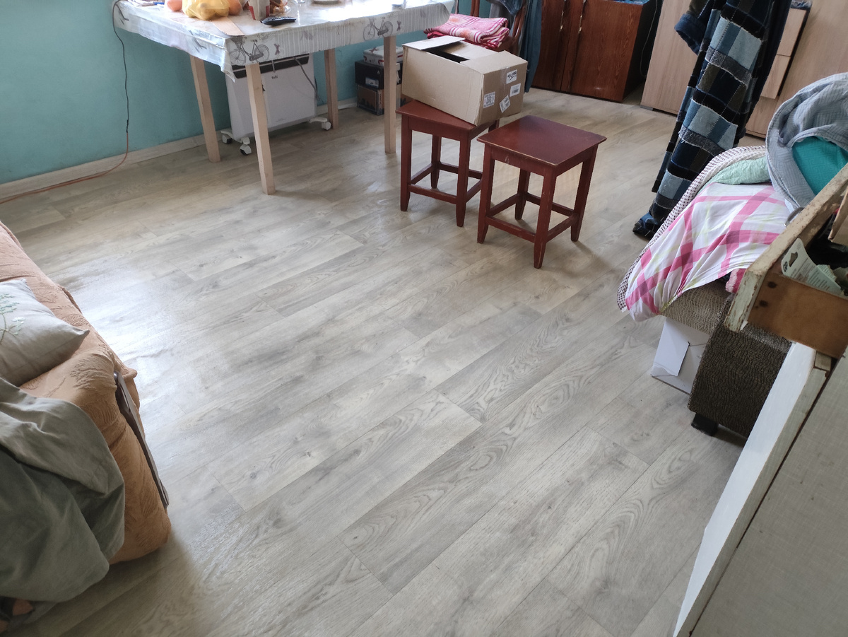 Ну красота же. И зачем летом ковры нужны?