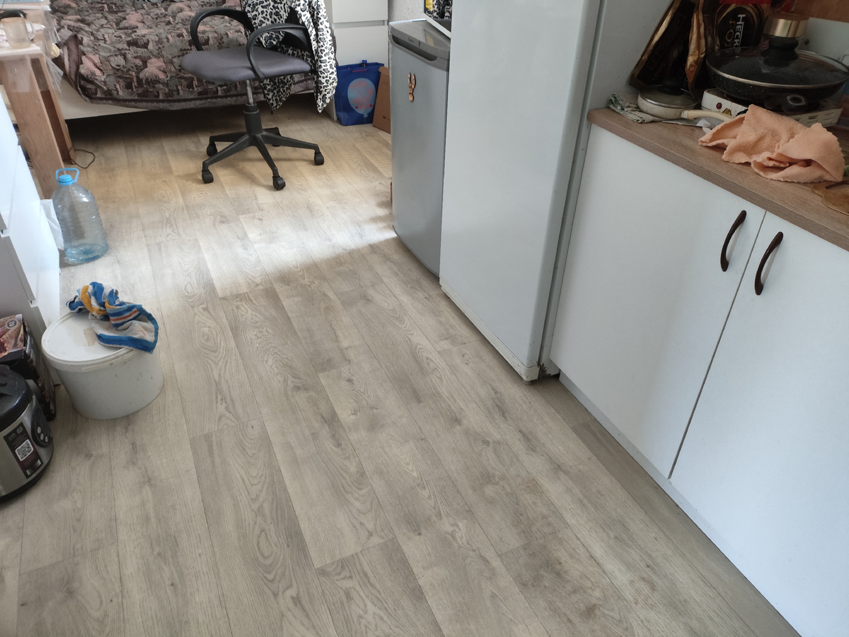 И в моей комнате намного светлее стало.