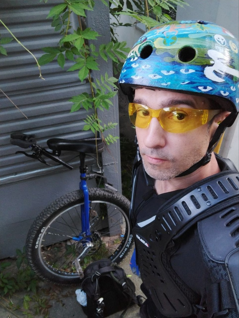 Напялил "черепаху" и в путь.