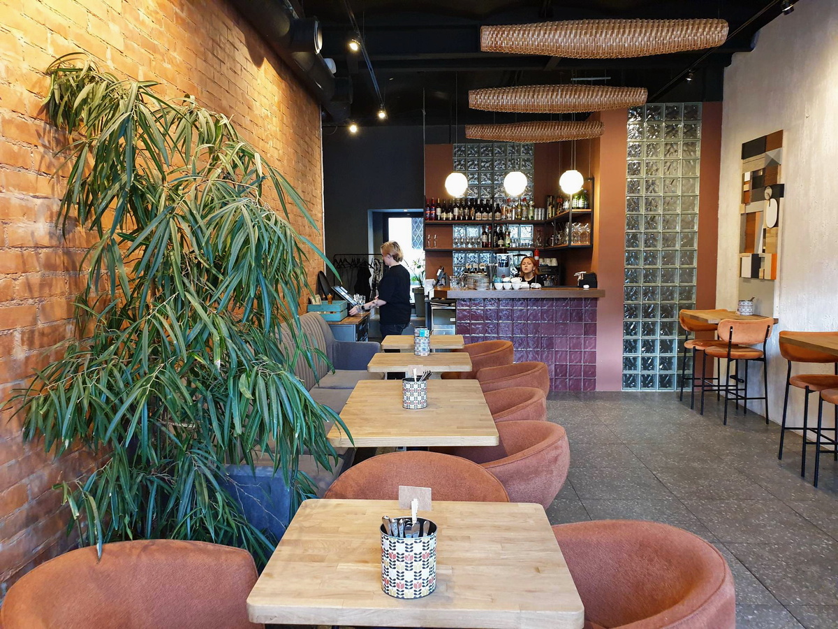 Ближний зал ресторана "Хинкали Point" на Б. Ордынке