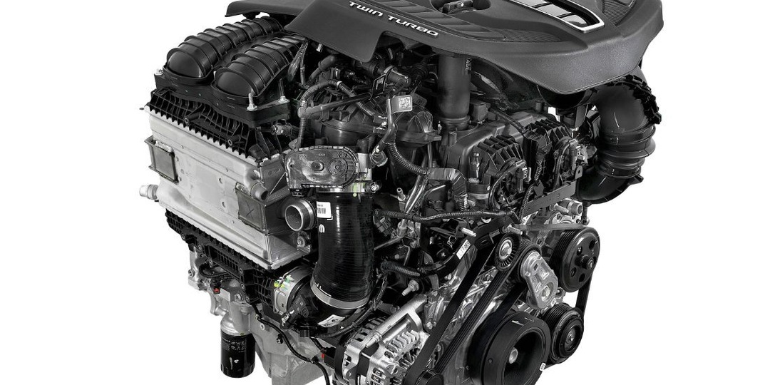 Сравнение двигателей Jeep 3.0 Twin Turbo и 6.4 HEMI: плюсы, минусы и особенности