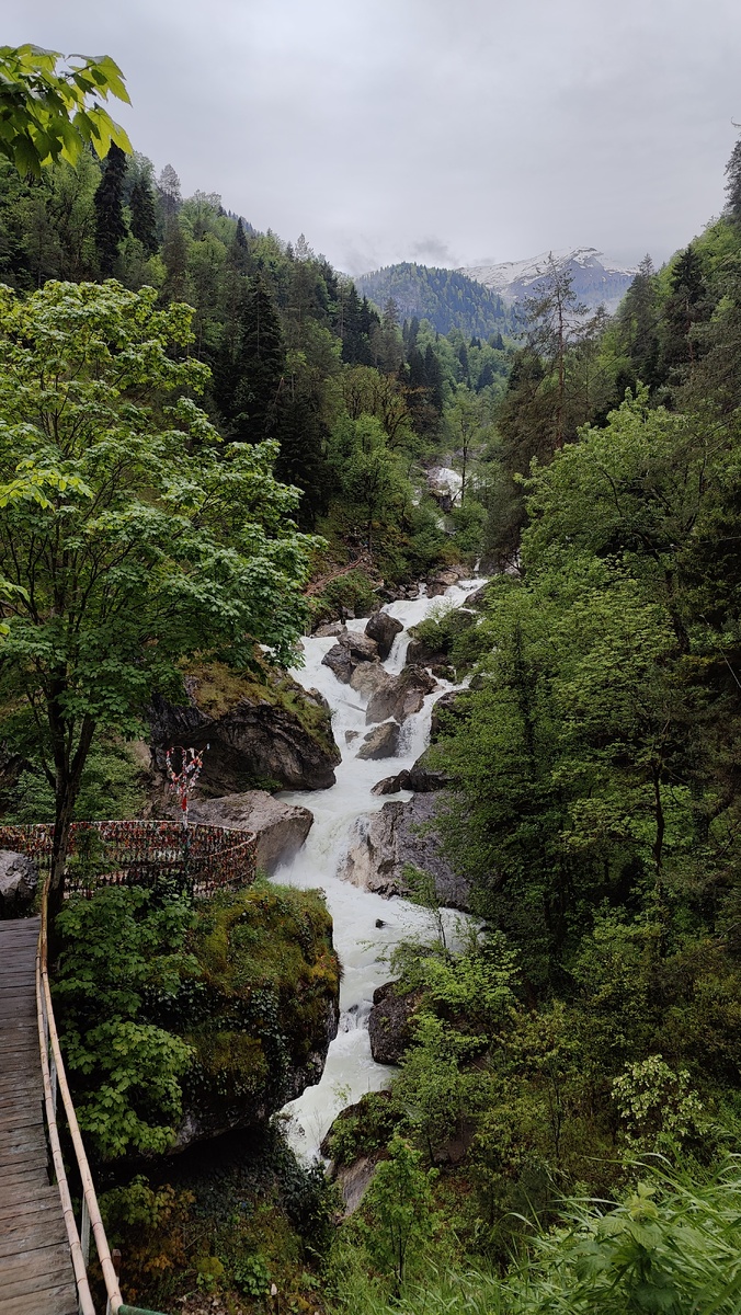 Водопад Влюблённых в мае