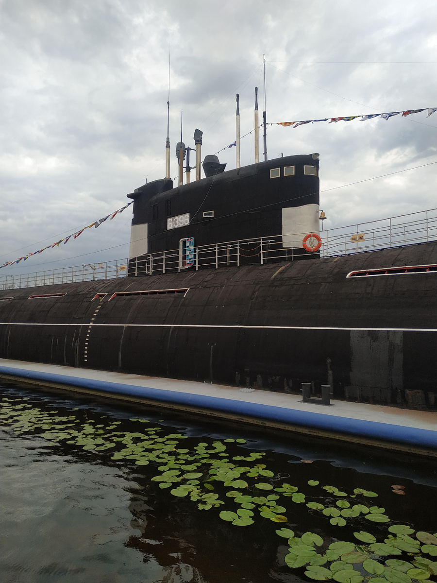 Советская дизельная подводная лодка Б-396 (Проект ЦКБ МТ "Рубин" г. Санкт-Петербург. Строитель: завод "Красное Сормово" г. Нижний Новгород 🇷🇺 (листайте слайды)