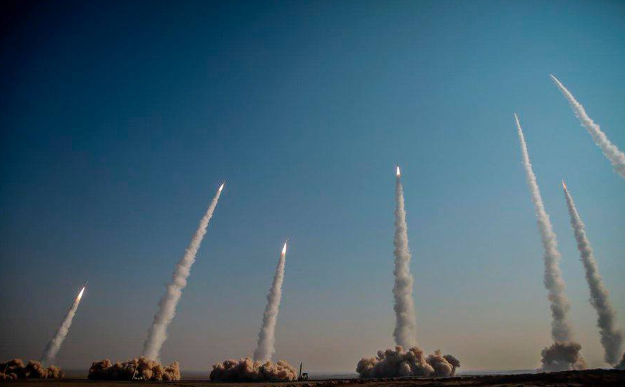Массовый старт баллистических ракет Ирана. Фото Ирна.