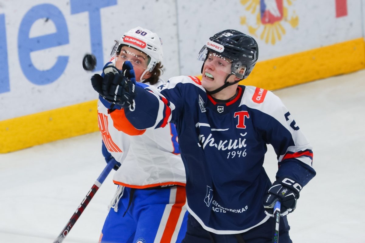    Максим Неволин не поймал свою «шайбу удачи» в плей-офф, который принёс горьковчанам чемпионский титул