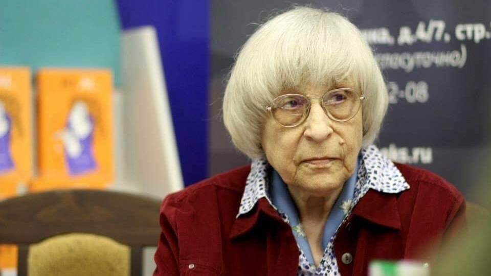 К 88-летию Юнны Мориц, чья судьба и творчество неотделимы от России, но в которых есть и страницы, тесно переплетённые с армянской историей