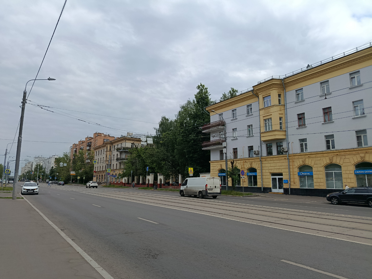 Первомайская улица в Измайловском районе.