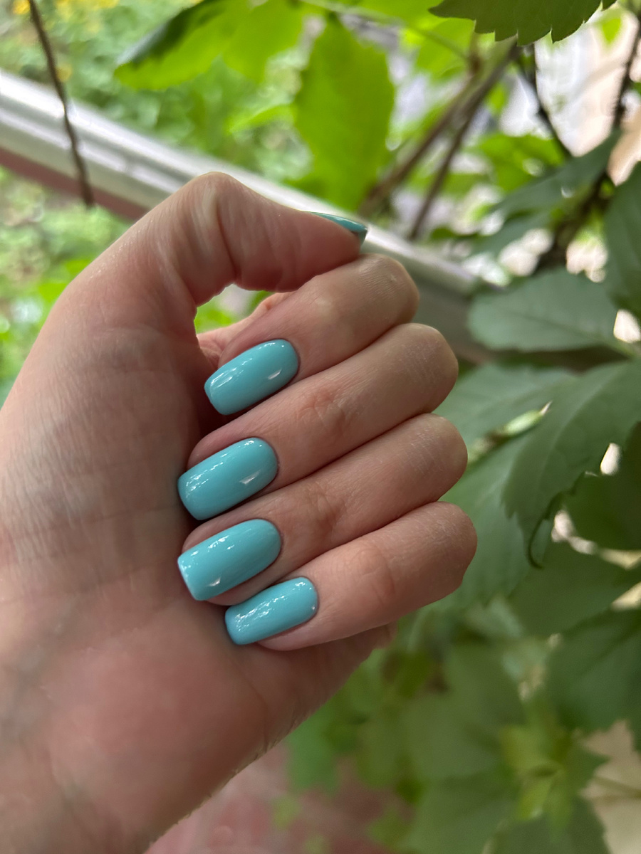 Что поделать, не доросла я ещё до классического красного