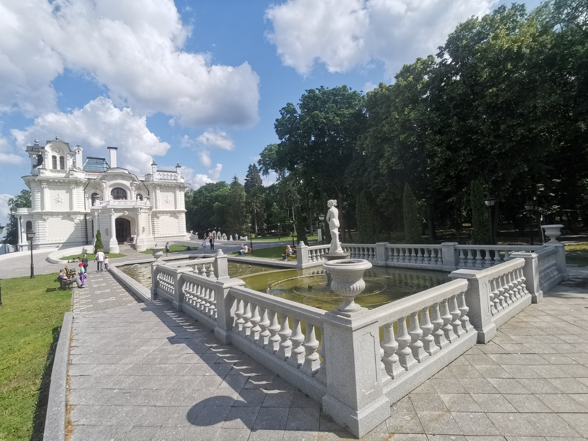 усадьба Асеевых очень красивая! 