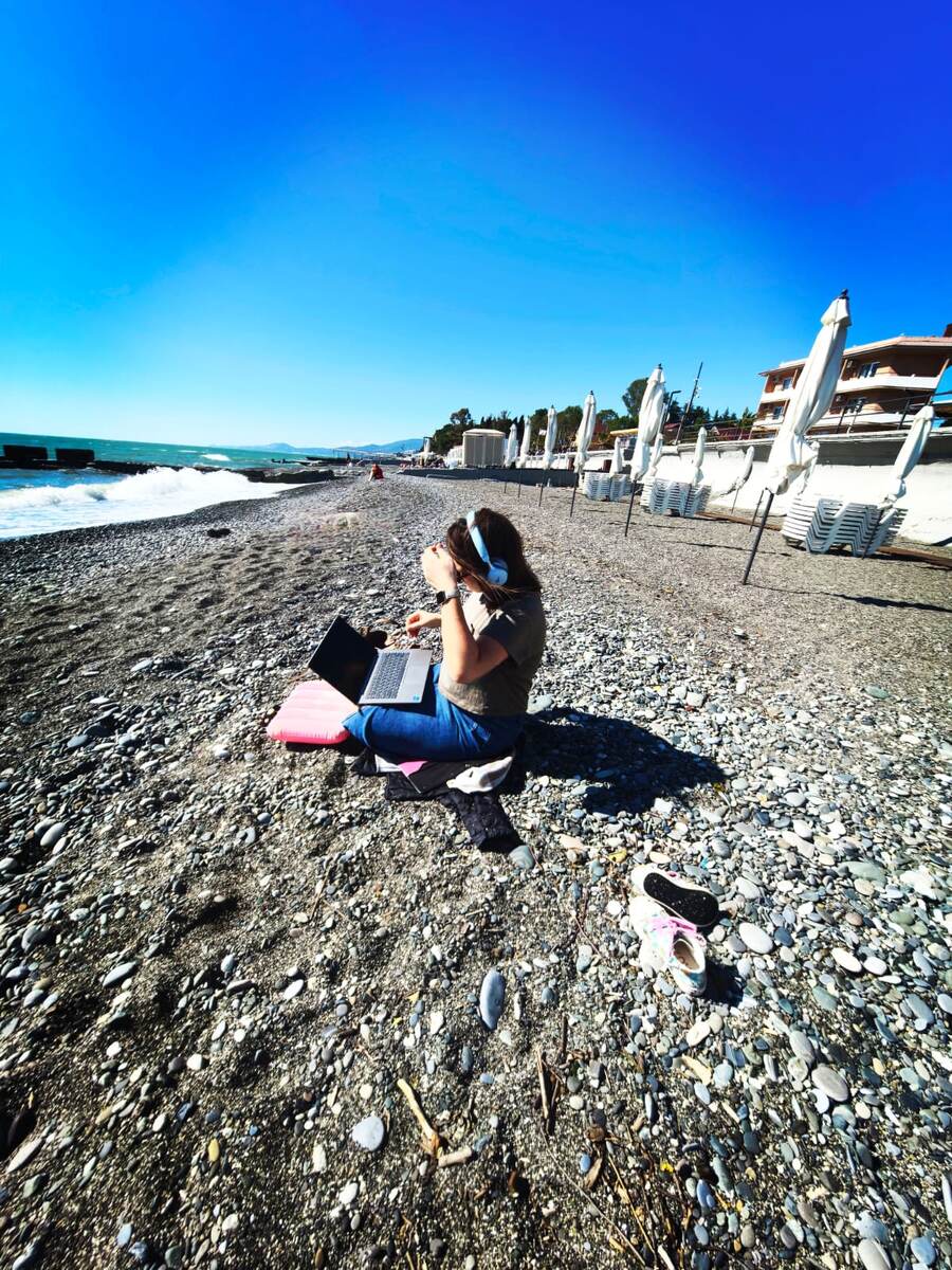 Встреча с клиентом, рассказываю о результатах недели.