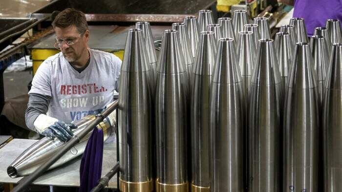 С производством снарядов и вовсе анекдот. /Фото: iz.ru.