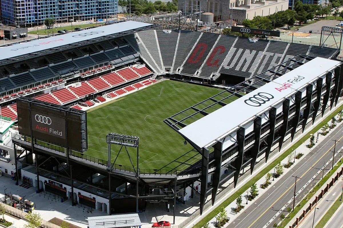 сайт ФИФА📷«Ауди Филд»