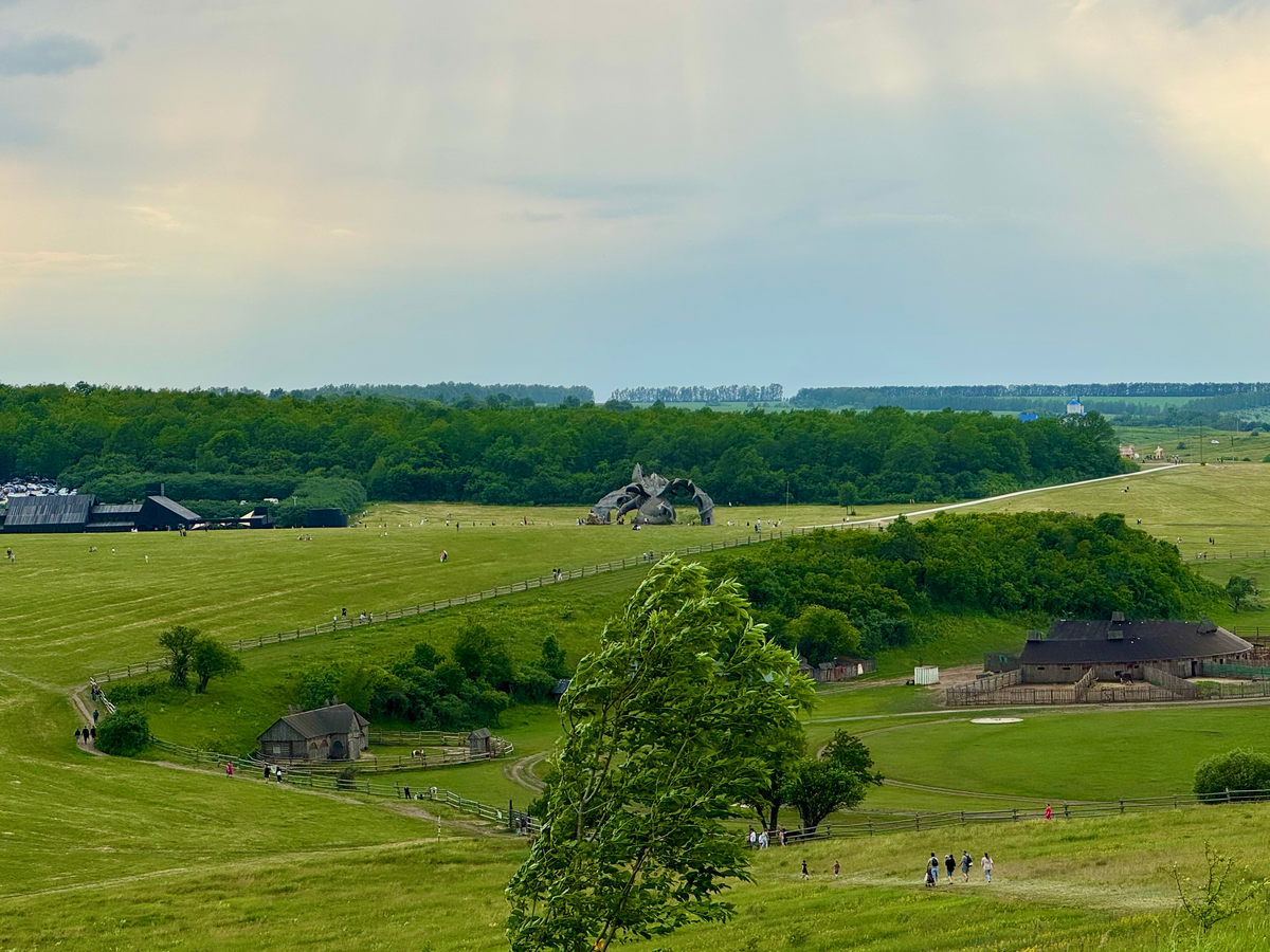 Кудыкина гора, вид на Горыныча и Сафари-край 