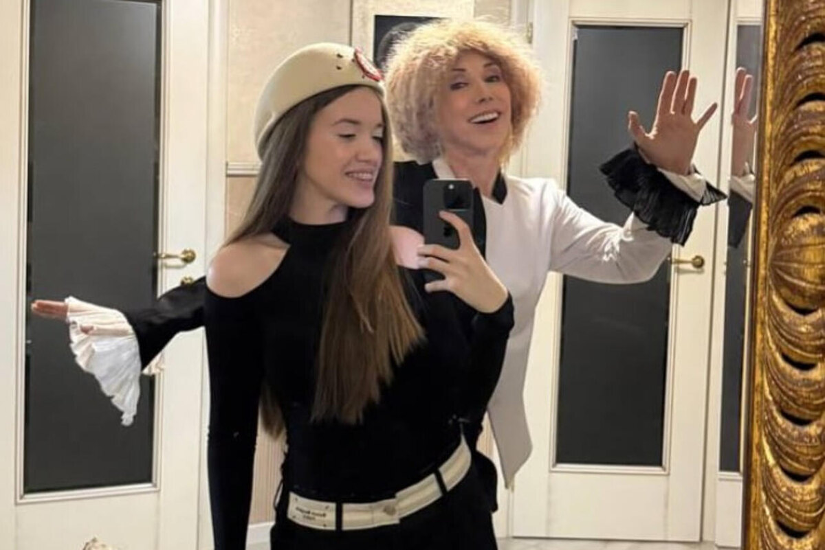    Елена Воробей с дочерью Социальные сети