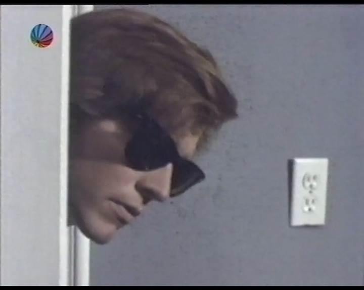 Кадр из короткометражного фильма «Грязное озеро» (1988)