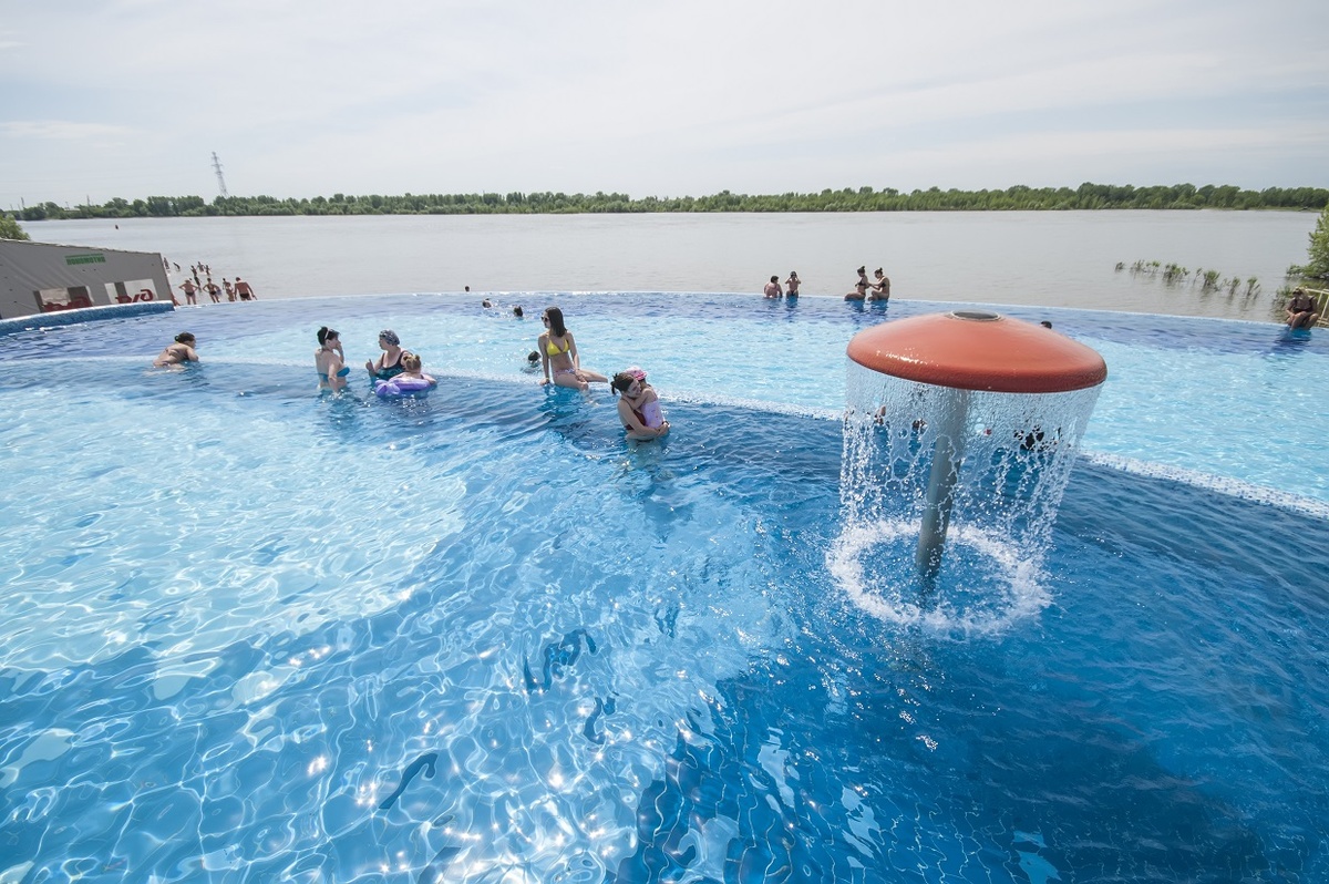 Бассейн в Заельцовском парке