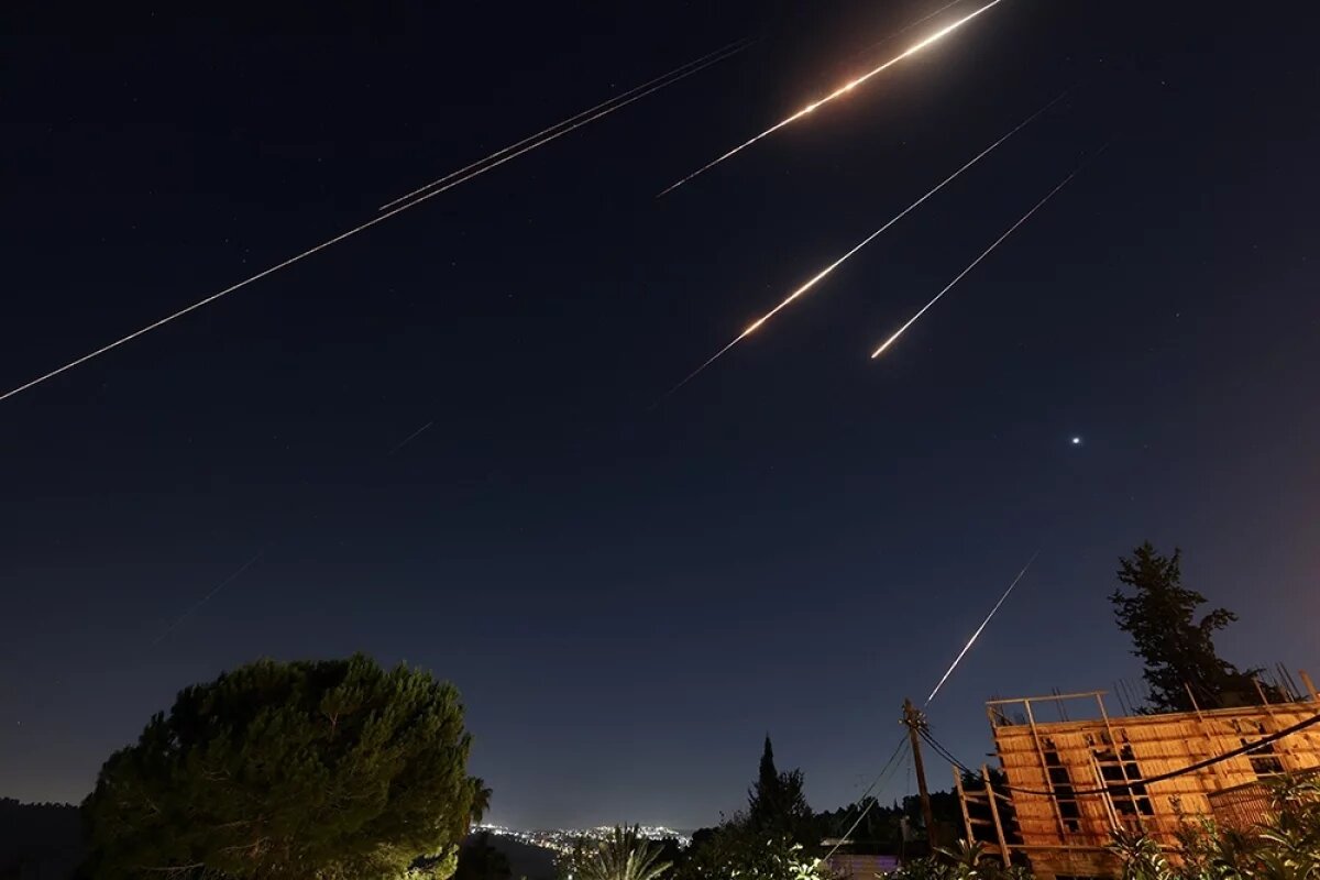    Вечером 13 июня появились новые сообщения об ударах израильской армии по иранским ядерным объектам.