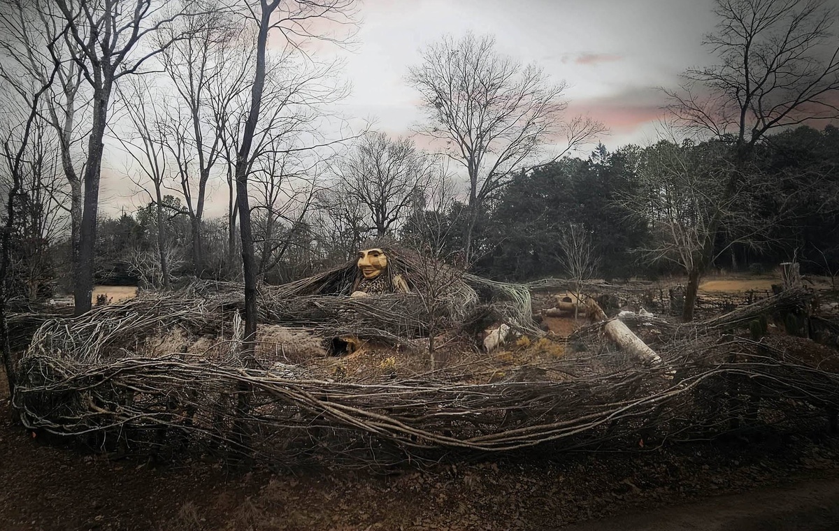 "Волосы Мамы Зельды". По заказу Ботанического сада Хантсвилла (штат Алабама). Этот лабиринт не похож ни на что, с чем вы когда-либо сталкивались. Он создан живыми растениями.