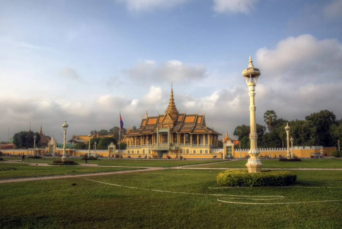 Фото взято здесь: https://lyl.su/Phnom-Penh
