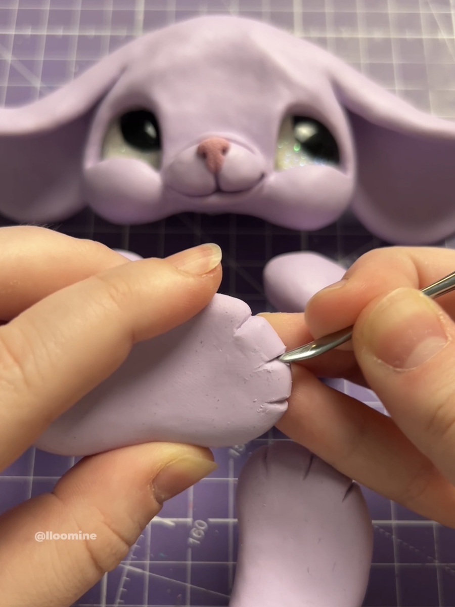 Лепка всех деталей новой игрушки 