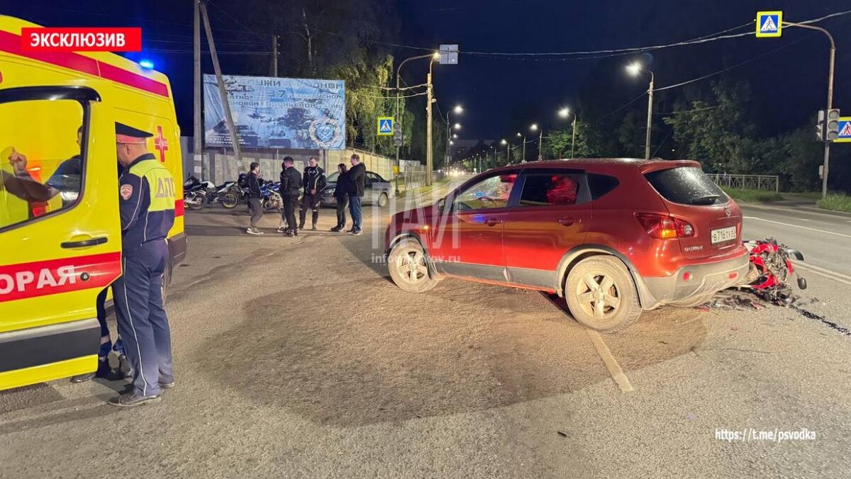 ДТП на улице Юбилейной в Пскове
Фото: Telegram-канал «Псковская сводка. ПАИ»