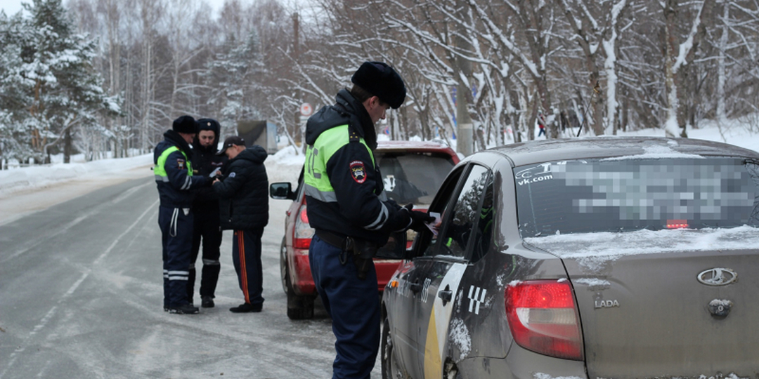 Снижение скоростей, рост штрафов и новые запреты: что изменилось для водителей в этом году